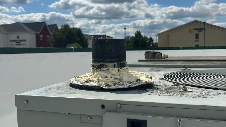 commercial roof maintenance